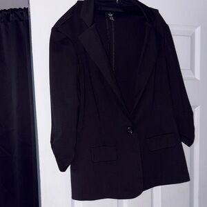 Elegant Black Women's Blazer